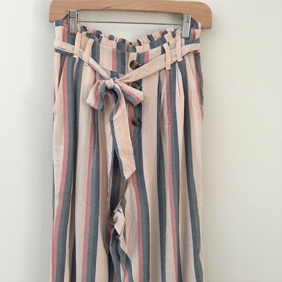 American Eagle pastel stripe paper bag pants | Size Small - Picture 2 of 8